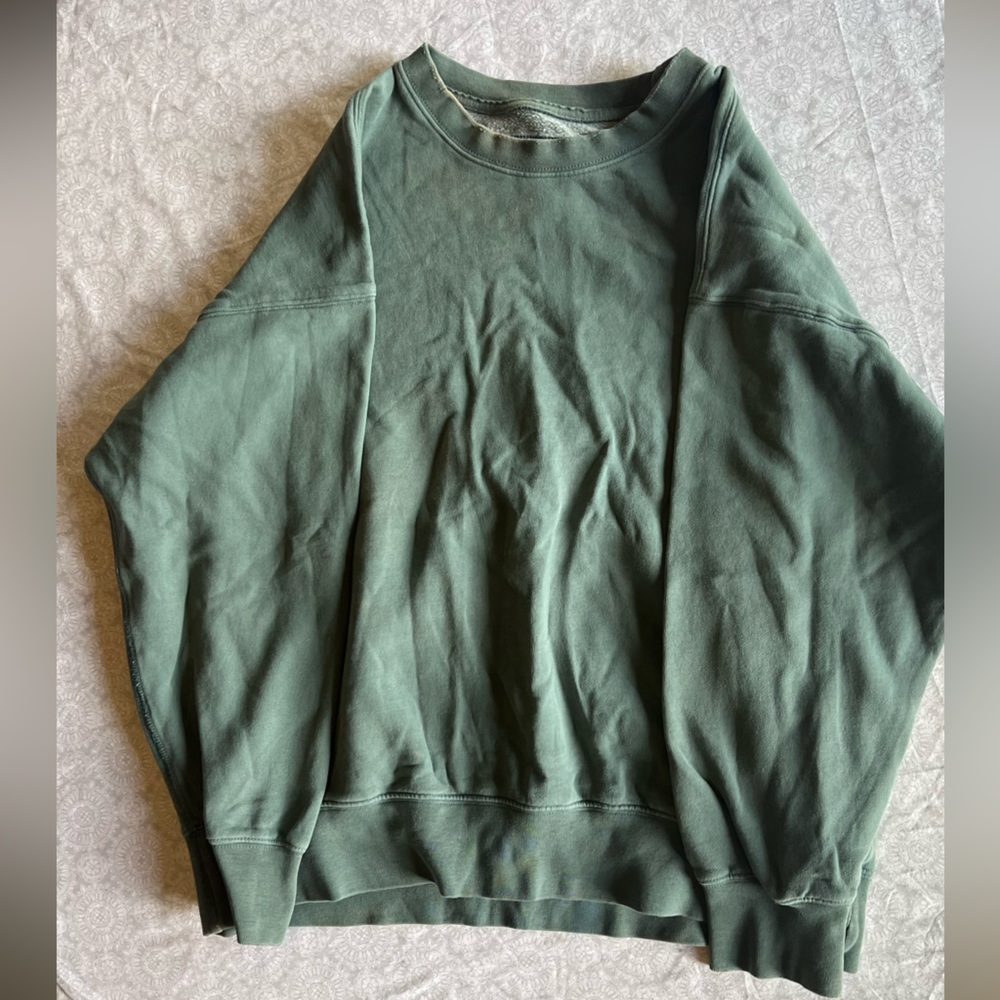 American Eagle crewneck
